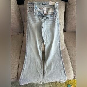 American Eagle Super Hi-Rise Flare Next-Level Stretch, Size 14